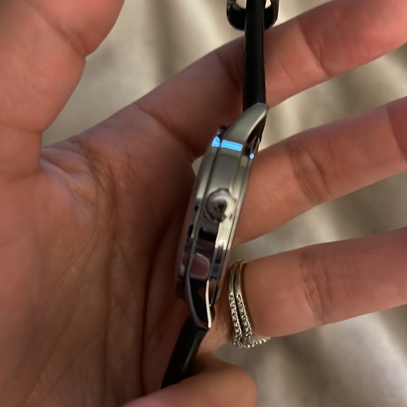 **SOLD ELSEWHERE** Casio - Silver Watch w/ Black Band - Picture 8 of 14